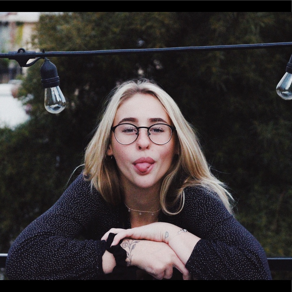 Meet your Posher, Kennedy
